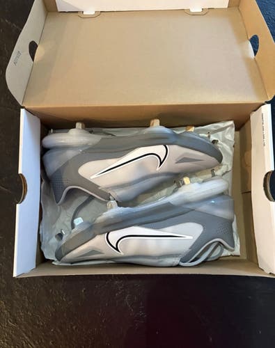 Gray Men's Size M 7.5 (W 8.5) Nike Force Zoom Trout 8 Pro Metal (New)