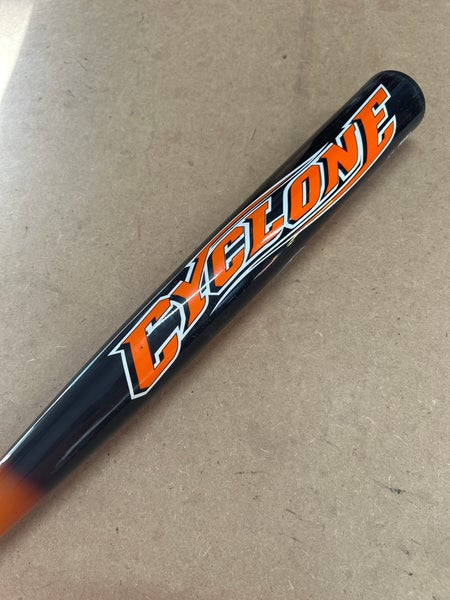 Easton Cyclone Alloy Bat (-7) 26 oz 33" (Used) New grip installed ASA