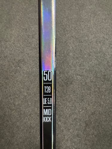 True Catalyst 9x3 Junior Right Handed Hockey Stick T28 50 Flex (New)