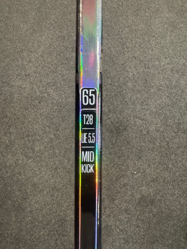 True Catalyst 7x3 Intermediate Right Handed Hockey Stick T28 65 Flex (New)