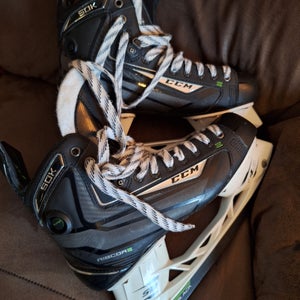 Black CCM Ribcor 50k Pump Hockey Skates Regular Width 10.5 (Used)