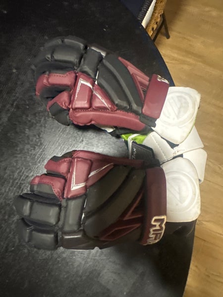 Maverik Max Lacrosse Gloves (Used)