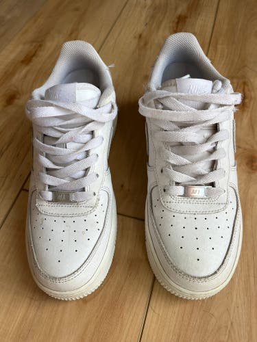 Nike AF1 (Youth 6)
