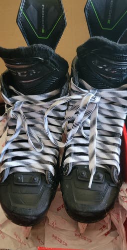 Black/Gray CCM Ribcor 100k Pro Hockey Skates 7 (Used)