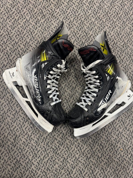 Bauer Vapor Hyperlite 2 Hockey Skates 8 (Used) Fit 2