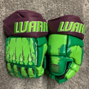 Warrior Alpha DX Marvel Hulk Hockey Gloves 14" Pro Stock Rare