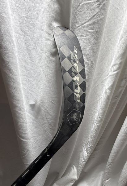 FLYLITE Styled Blackout Hockey Stick | P90TM | 75 Flex | 400g | Low Kick
