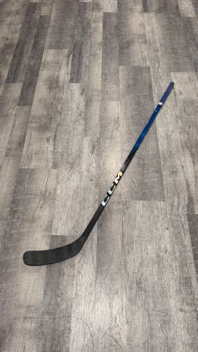 Intermediate CCM JetSpeed FT8 Pro Right Handed Hockey Stick P29 65 Flex (Used)