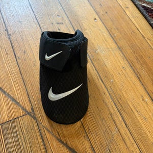 Black Senior Nike Elbow Protection (Used)