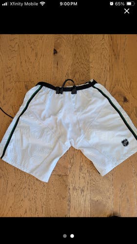 Dallas Stars Reverse Retro Shell.