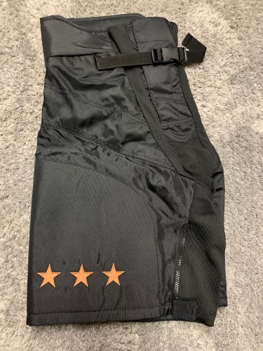 Bauer Supreme Girdle Shell Size Large Black Pro Stock Washington Capitals Reverse Retro