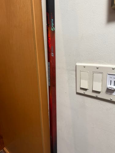 Senior CCM JetSpeed FT8 Pro Right Handed Hockey Stick P28 85 Flex (New)