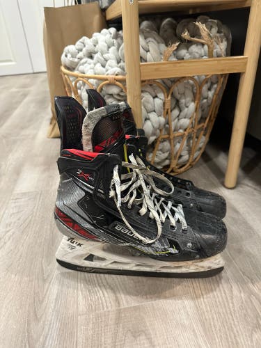 2019 Bauer Vapor 2X Pro Hockey Skates Narrow Width 9 (Used)