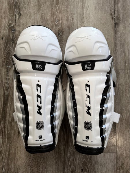 CCM 21K Shin Pads 14" Pro Stock