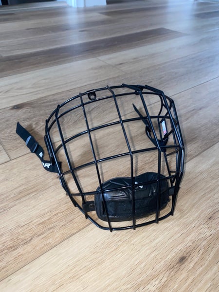 Medium Bauer Profile II Facemask (Barely Used)