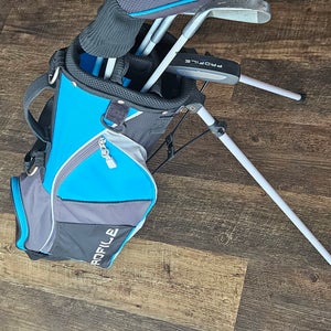 Junior 2023 Wilson Profile Right Handed Clubs (Full Set) Junior 6 Pieces (Used)