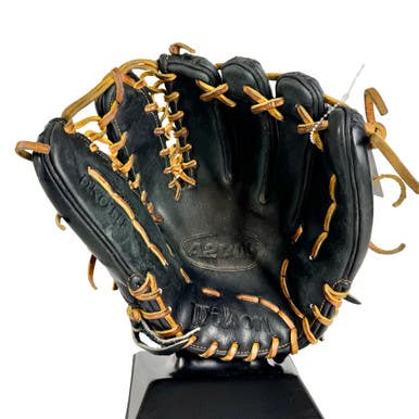 Used Wilson A2000 DKOTIF BB/SB Glove RH Throw Black 11 3/4" 11506-S000297032