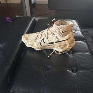 (I CAN CLEAN THEM) White Mens Size M 8.0 (W 9.0) Adult Nike Alpha Huarache NXT High Top Metal (Used)
