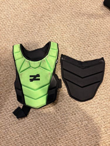 UNEQUAL LACROSSE PLAYER CC SHOULDER PADS (Used)