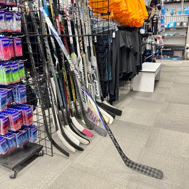 Used Bauer FLYLITE Junior One Piece Left Grip 55 Flex 11506-S000298237