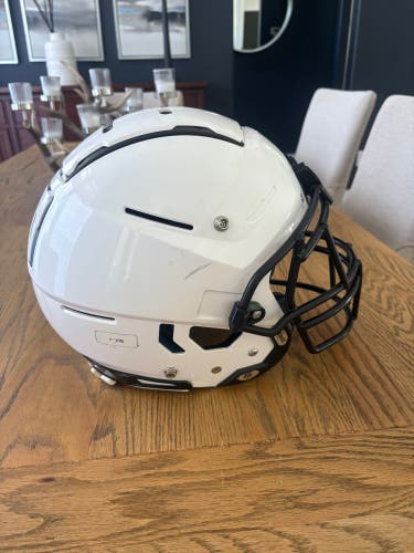 Adult Large Schutt F7 Helmet (Used)