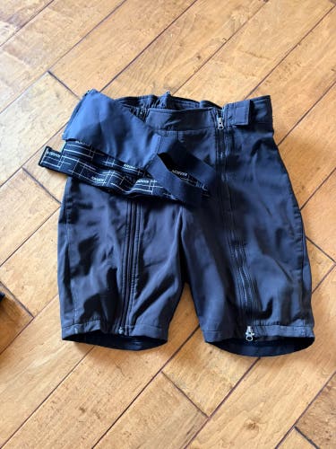 Black Large Adult Unisex Karbon Shorts (Used)
