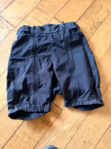 Black Large Adult Unisex Karbon Shorts (Used)