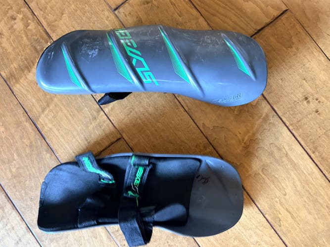 Shin Guards Large Slytech Shin Guard (New)