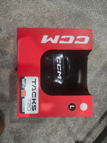 Large CCM Tacks 720 Helmet (Used)