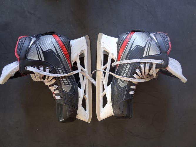 Bauer Vapor X2.7 Hockey Goalie Skates Extra Wide Width 9 (Used)