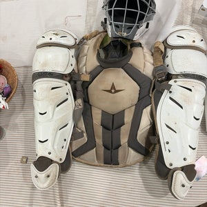 White All Star System 7 Catcher's Set (Used)