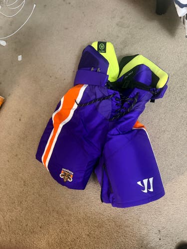 Senior Large Warrior alpha Hockey Pants (Used)