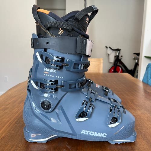 30.5 Atomic Hawx Magna 120 S GW Men’s Ski Boots 30/30.5 102mm last GripWalk Ski Boots 
 (Used)