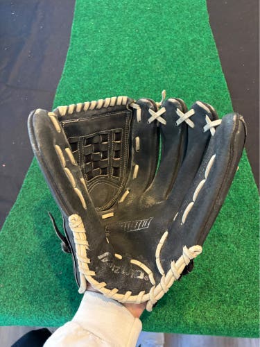 Softball glove: Mizuno RH Softball Glove 14" (Used)