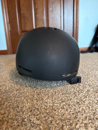 Men's Large Oakley MOD1 Helmet (Used) FIS Legal