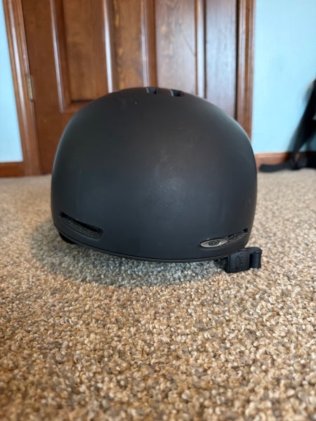 Men's Large Oakley MOD1 Helmet (Used) FIS Legal