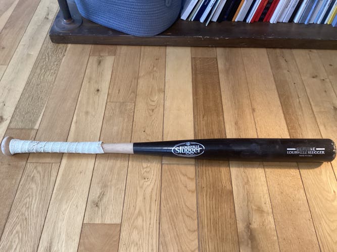 Louisville Slugger Genuine Series Wood Bat (-3) 28 oz 31" (Used)