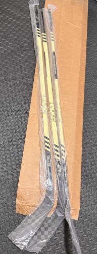 Pack of 3 - Senior Right Handed Hockey Stick P28 87 Flex (New)