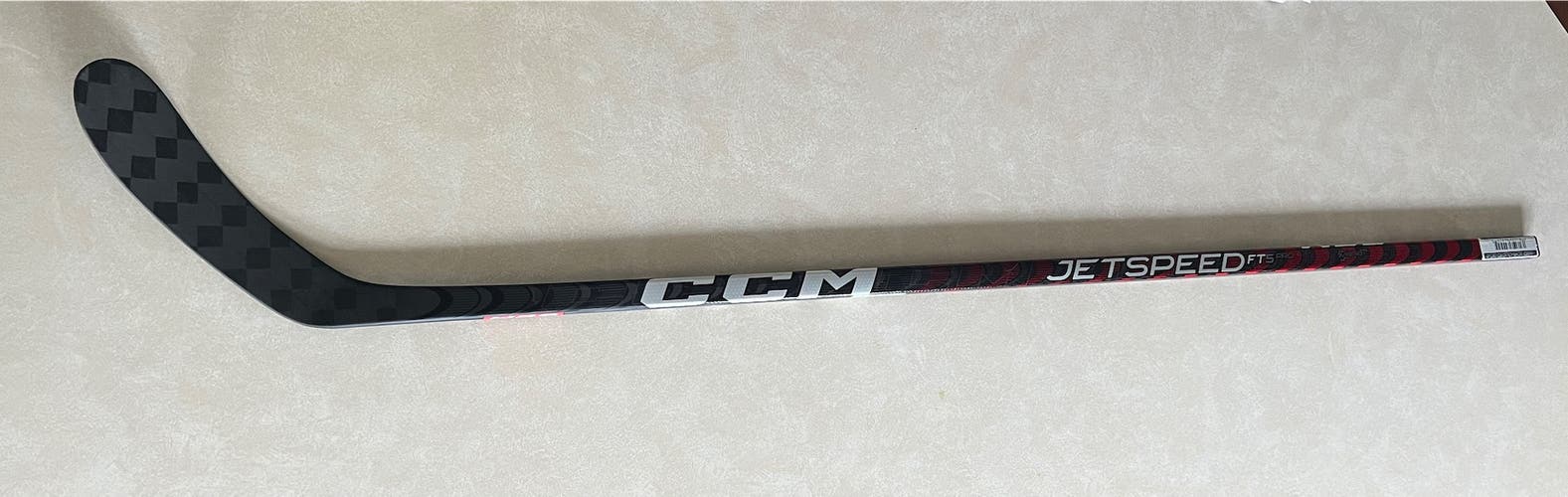 Senior CCM JetSpeed FT5 Pro Right Handed Hockey Stick 100 Flex (New)