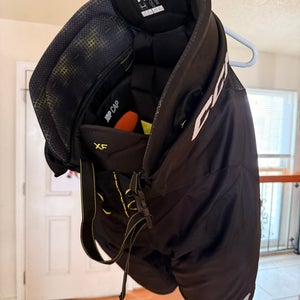 Men's Senior Large CCM Tacks XF Hockey Pants (Used)