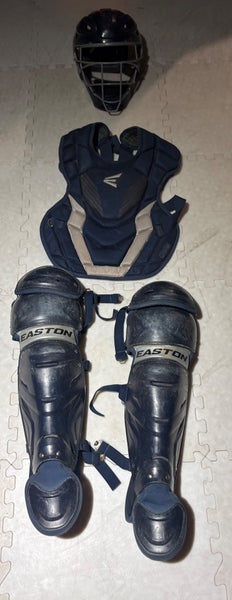 Navy Easton Gametime Catcher's Set (Used)