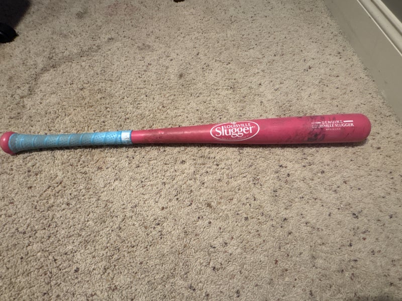 2022 Louisville Slugger Genuine Wood Bat 28 oz 31" (Used)