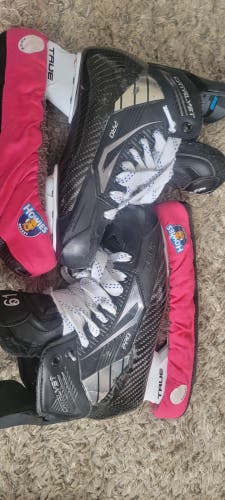 True Catalyst Pro Hockey Skates Pro Stock Size 6.5 (Used)