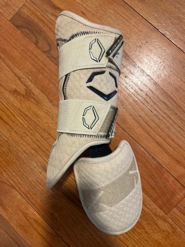 Senior EvoShield Leg guard Shin Guards (New)