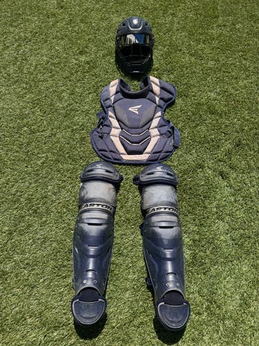 Navy Easton Elite x Youth Catcher's Set (Used)
