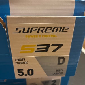 2020 Bauer Supreme S37 Hockey Skates Regular Width Size 5 (Used)