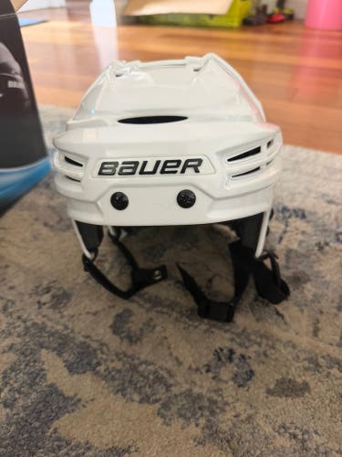 Small Bauer Re-Akt 100 Helmet Pro Stock (New)