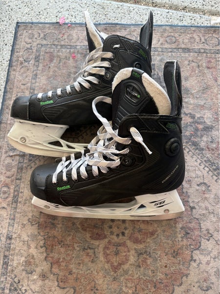 Black 2015 Reebok 26K Pump Hockey Skates Wide Width 9.5 (Used)