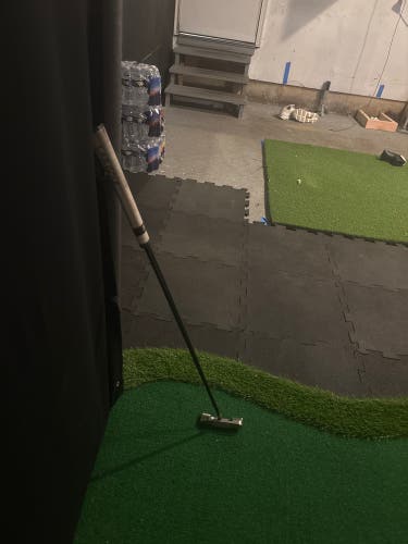 Gray Men's Blade Left Hand Putter 35" (Used)