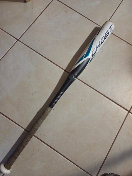 2023 Easton Ghost Composite Bat (-11) 19 oz 30" (Used)